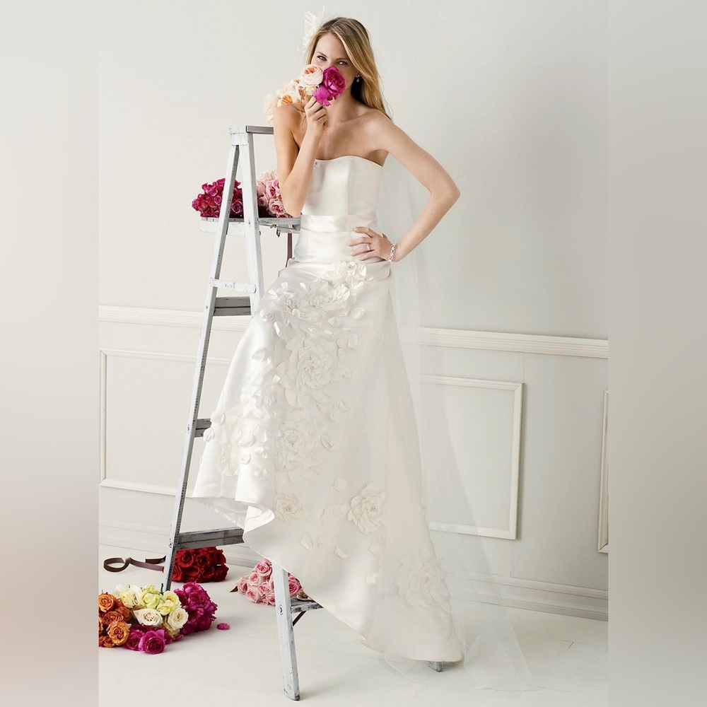 David's Bridal White Strapless Floral Appliqué Wedding Dress